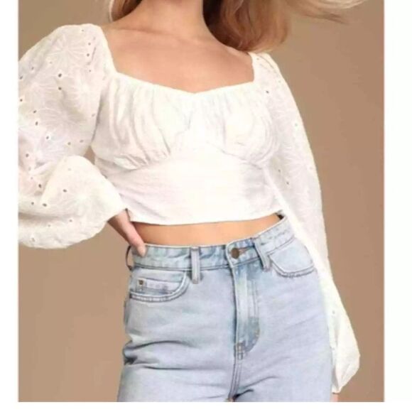 LuLu's Eagerly Anticipate White Embroidered Long Sleeves Floral Crop Top Sz SX - Picture 1 of 12
